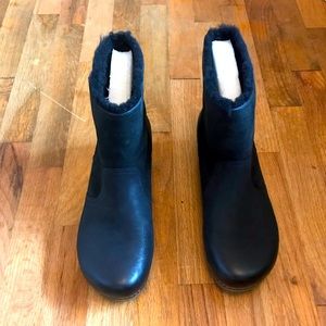 Brand new Dansko sherpa lined boots